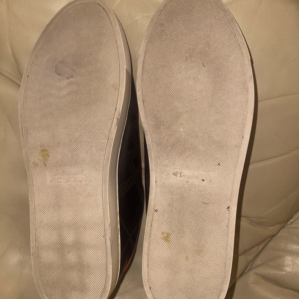 Burberry Black and Brown Low-Top Sneakers with Slip-On Design - Picture 9 of 15